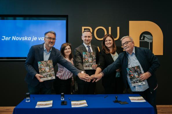 Umirovljenici podržali Mariju Kušmiš uoči lokalnih izbora